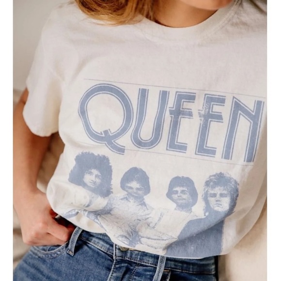 Urban Outfitters Tops - Queen Band Tee Shirt Urban Outfitters